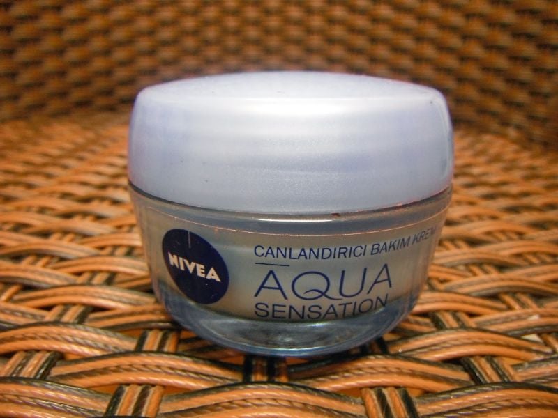 Nivea Aqua Sensation Canlandırıcı Bakım Kremi 50 ml (Normal ve Karma Ciltler için)