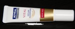 Nivea Vital Soya Göz Bakım Kremi Olgun Ciltler 15ml Anti-Age Yaşlanma Karşıtı