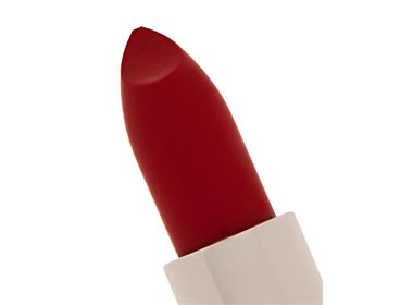 MAYBELLINE RUJ MOIST EXTREME  49/535