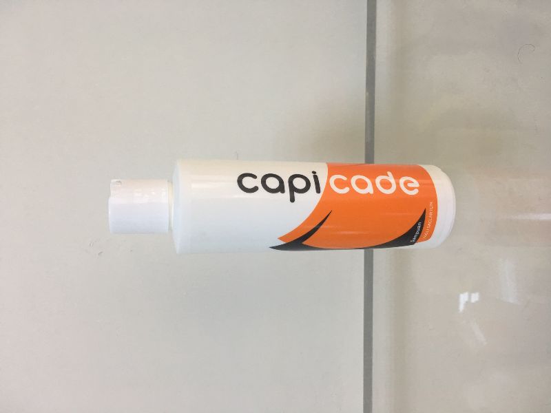 CAPICADE YAGLI SACLAR ICIN SAMPUAN 200 ML