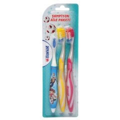 Banat Şampiyon Aile Paketi 2 Adet Yetişkin(orta) 1 Adet Çocuk (Yumuşak) Diş Fırçası