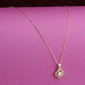 Girdap Desenli Zirkon Kolye Gold