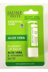 Jaune Vaste Aloe Vera & E Vitamini Lip Stick 5 gr