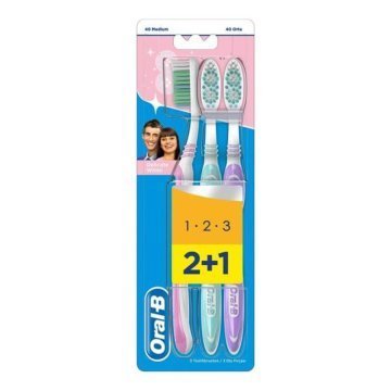 Oral-B Delicate White Orta Diş Fırçası 2+1 Adet