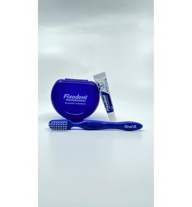 Fixodent Diş Protez Yapıştırıcı Professional 10 gr + Oral-B Protez Fırçası